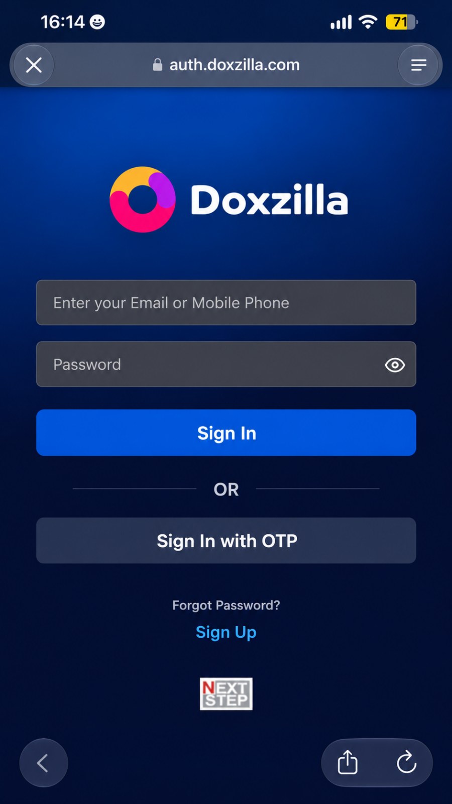 หน้าเข้าสู่ระบบของแอป Doxzilla บน iPhone